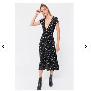 Urban Outfitters Dallas Plunging V neck midi dress. Size S/P